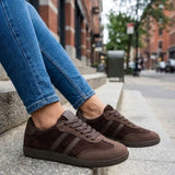 SNEAKERS I TVÅ FÄRGER