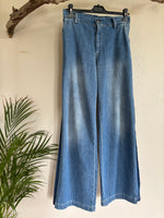 BLACK COLOUR Jeans