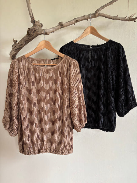 CAPRI COLLECTION Topp i två färger