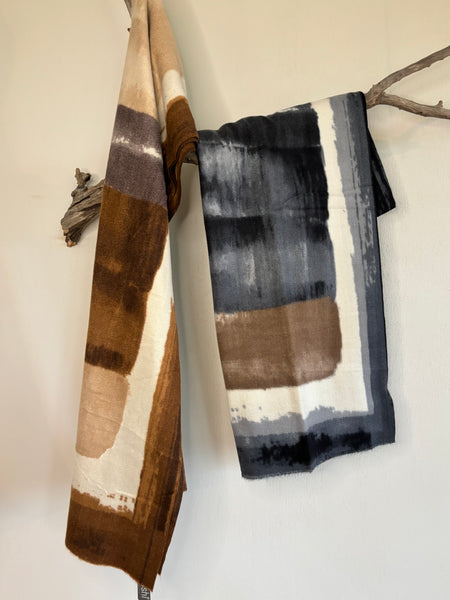 THE MOSHI Halsduk i två färger