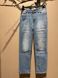 Raka jeans