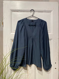 Black Colour blus i tre färger
